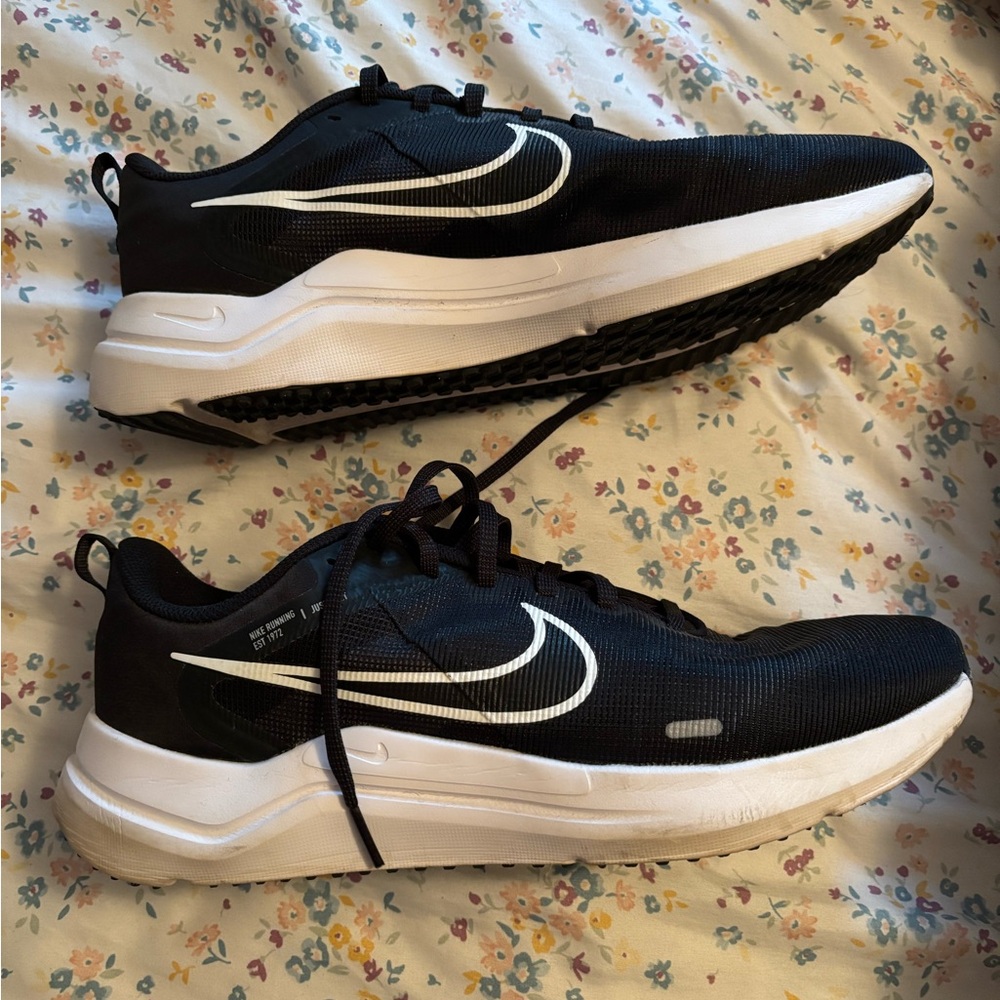 Nike Black and White Sneakers